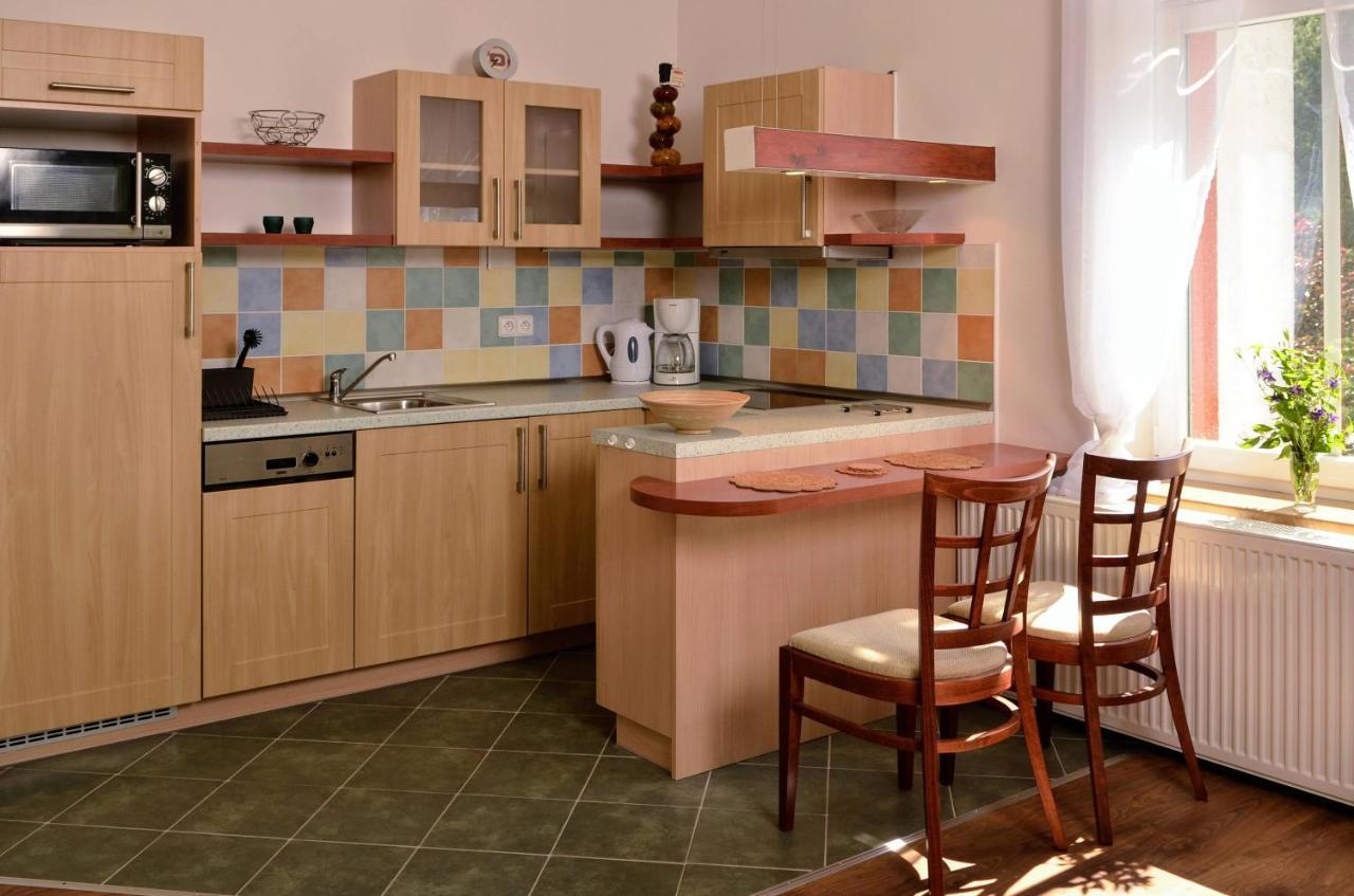 Apartmany Irisis Chvalec Extérieur photo