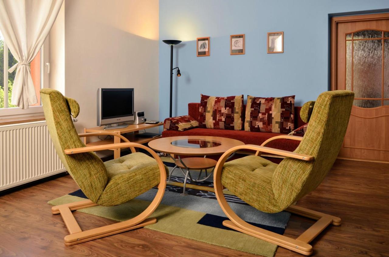 Apartmany Irisis Chvalec Extérieur photo